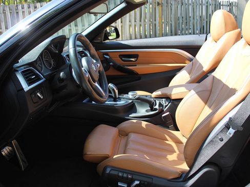 Used 2019 BMW 430i Convertible w/ M Sport Package RWD image 16