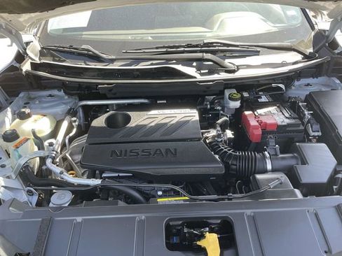 Used 2023 Nissan Rogue SV image 28