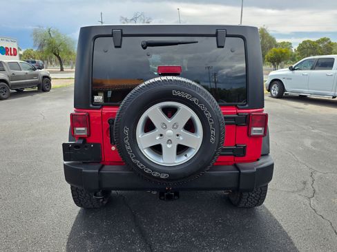 Used 2014 Jeep Wrangler Unlimited Sport w/ Quick Order Package 24S AWD/4WD image 4
