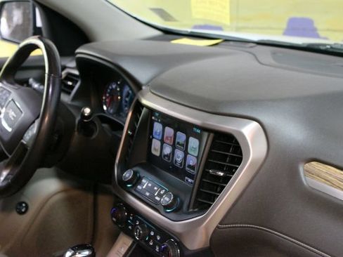 Used 2019 GMC Acadia Denali AWD/4WD image 10