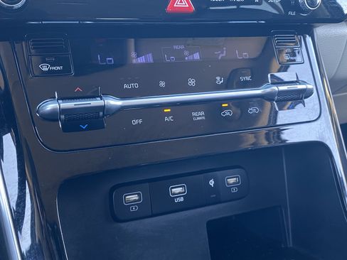 Certified 2024 Kia Carnival SX FWD image 27
