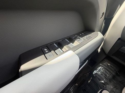 New 2026 Land Rover Defender 110 S AWD/4WD image 11