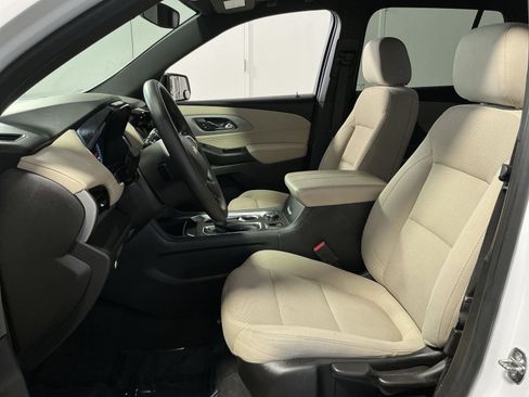 Used 2022 Chevrolet Traverse LS AWD/4WD image 14
