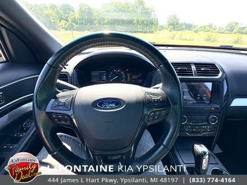 Used 2016 Ford Explorer XLT w/ Equipment Group 202A FWD image 14