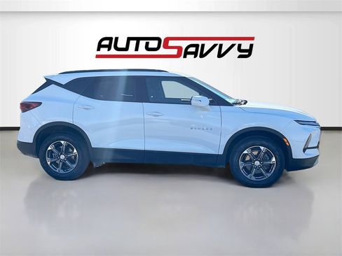 Used 2024 Chevrolet Blazer LT image 8