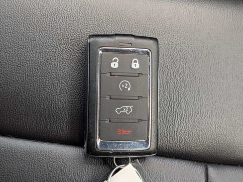 Used 2024 Jeep Grand Cherokee L Limited AWD/4WD image 32
