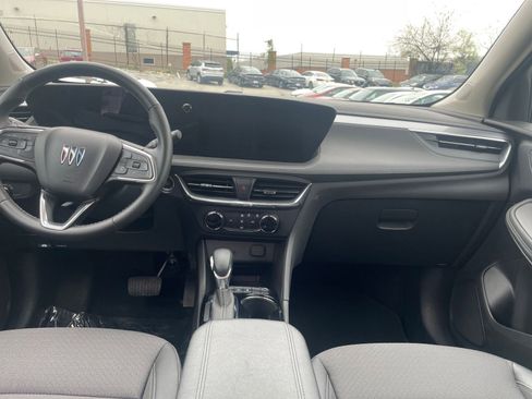 Used 2025 Buick Encore GX Preferred AWD/4WD image 31