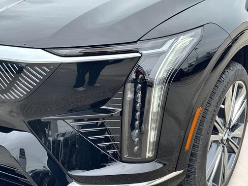 New 2027 Cadillac Optiq Premium Luxury RWD image 4