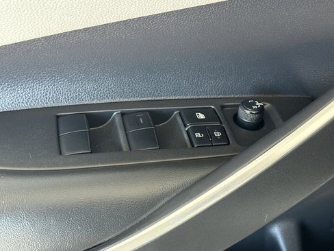 Certified 2024 Toyota Corolla SE FWD image 14