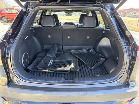 Used 2023 Toyota Corolla Cross XSE w/ Convenience Package image 14