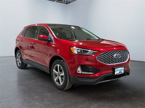 Used 2023 Ford Edge SEL w/ Convenience Package image 7