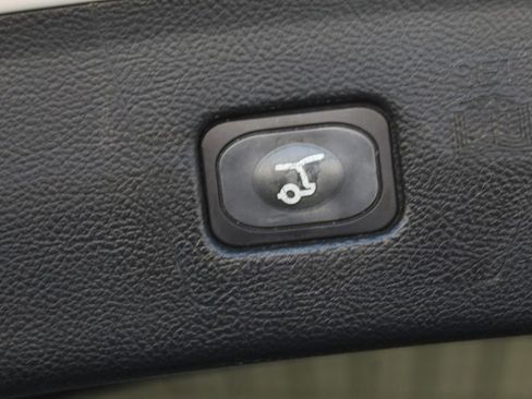 Used 2021 Ford Edge SEL w/ Convenience Package image 35