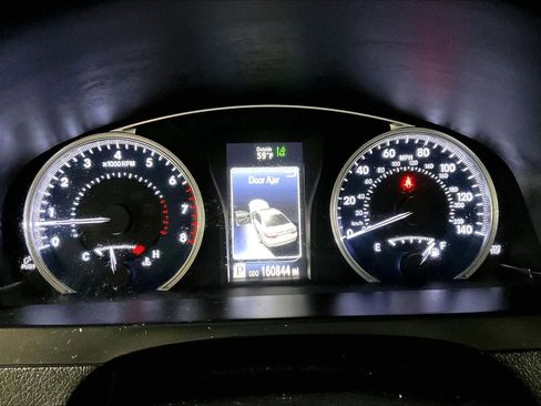 Used 2015 Toyota Camry XLE image 25