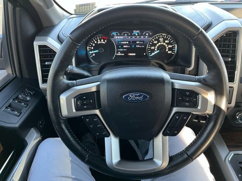Used 2020 Ford F150 Lariat image 12
