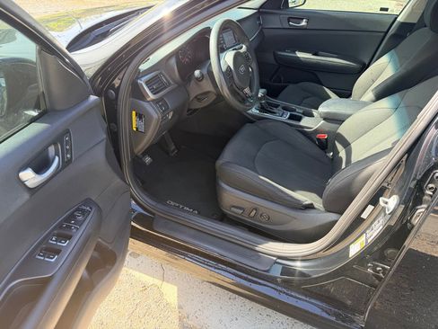 Used 2016 Kia Optima LX w/ LX Convenience Package image 9