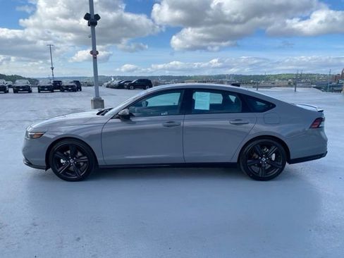 Certified 2025 Honda Accord Sport image 9
