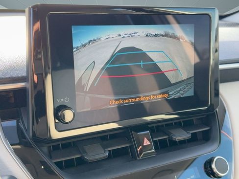 Used 2024 Toyota Corolla Cross L image 22