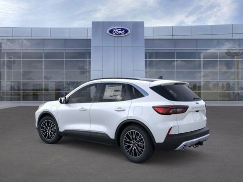 New 2025 Ford Escape SE w/ Class II Trailer Tow Package image 4