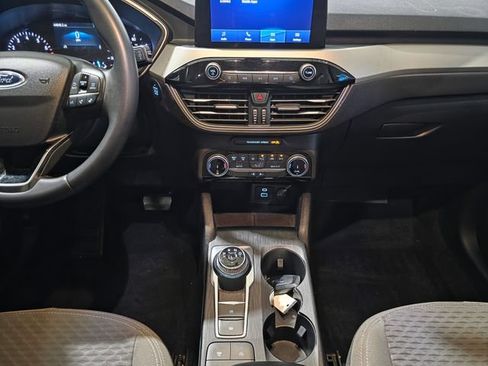 Used 2022 Ford Escape SE w/ SE Sport Appearance Package FWD image 20
