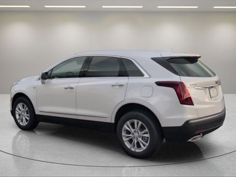 New 2025 Cadillac XT5 Luxury image 5