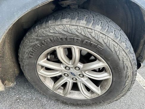 Used 2020 Ford Explorer 2WD image 25