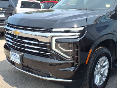 Used 2026 Chevrolet Suburban LT w/ Comfort Package AWD/4WD image 7