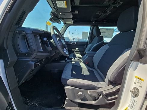 New 2025 Ford Bronco 4-Door AWD/4WD image 9