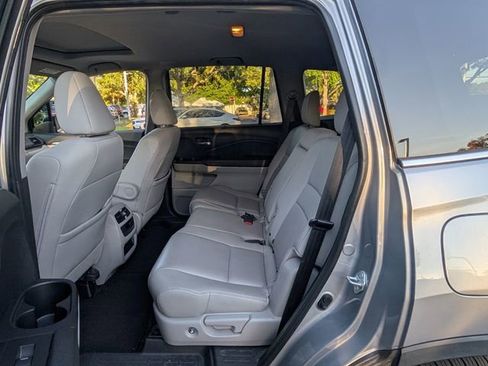Used 2021 Honda Pilot Special Edition image 11