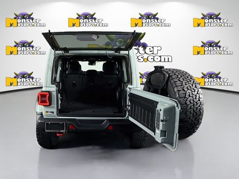 Used 2024 Jeep Wrangler Unlimited Rubicon AWD/4WD image 25