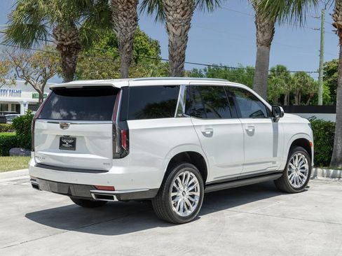 Used 2023 Cadillac Escalade Premium Luxury w/ Performance Package AWD/4WD image 8