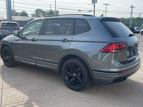 Used 2024 Volkswagen Tiguan SE R-Line FWD image 4