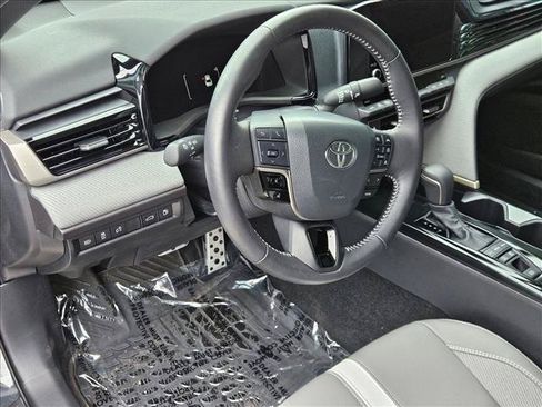 Used 2026 Toyota Camry SE FWD image 10