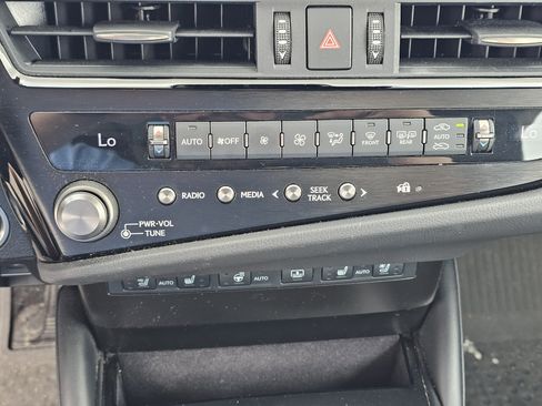 Used 2023 Lexus ES 350 w/ Premium Package image 28