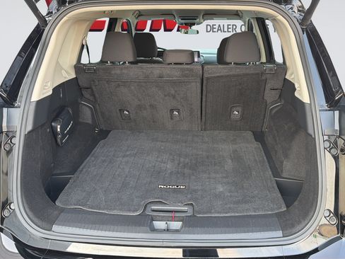 Used 2024 Nissan Rogue SV AWD/4WD image 26