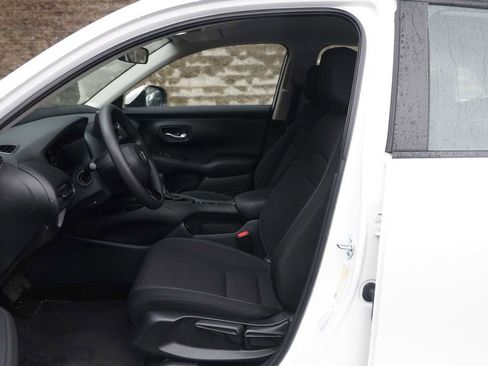 Used 2025 Honda HR-V LX image 24