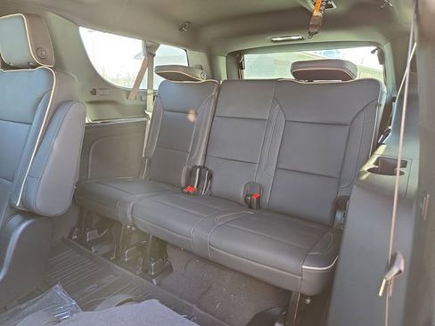 New 2026 GMC Yukon XL Elevation image 33