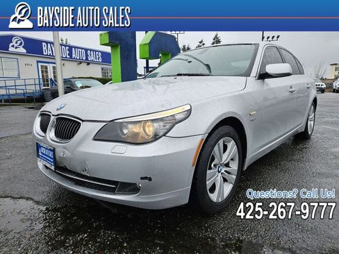 Used 2010 BMW 528i xDrive Sedan w/ Premium Pkg image 1