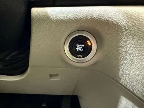Used 2023 Chrysler Voyager LX FWD image 43