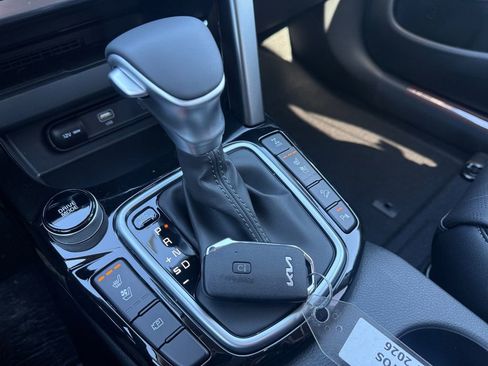 New 2026 Kia Seltos SX w/ SX Sunroof Package image 31