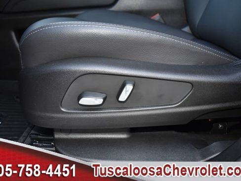 Used 2025 Cadillac XT5 Luxury w/ LPO, Floor Liner Package FWD image 23