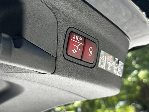 Certified 2026 Mercedes-Benz GLE 450 4MATIC image 21