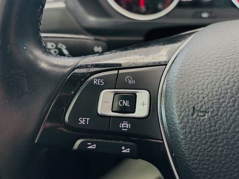 Used 2019 Volkswagen Tiguan SE w/ Panoramic Sunroof Package FWD image 41