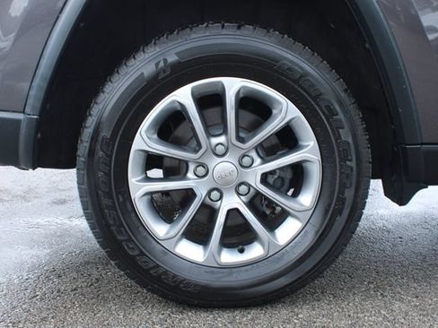 Used 2015 Jeep Grand Cherokee Limited AWD/4WD image 38