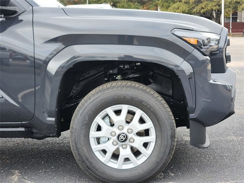 New 2026 Toyota Tacoma SR5 image 5