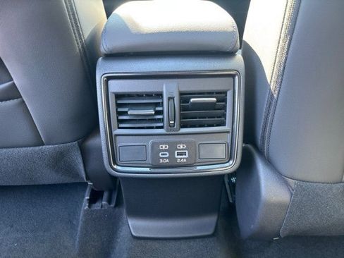 Used 2026 Subaru Forester Limited AWD/4WD image 34