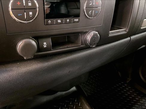 Used 2013 GMC Sierra 1500 SLE w/ Power Tech Package AWD/4WD image 17