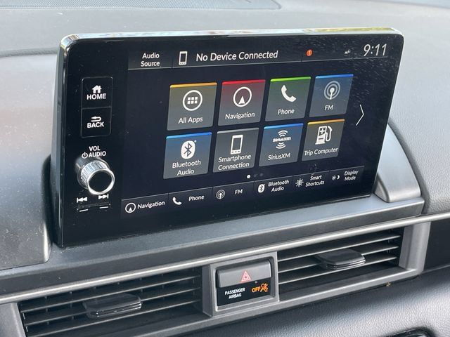 Used 2025 Honda Pilot Touring image 18