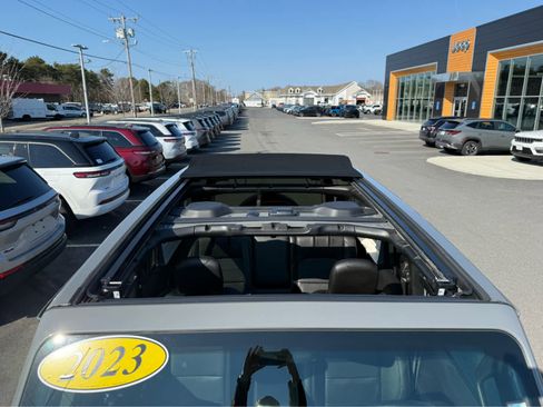 Used 2023 Jeep Wrangler Sahara w/ Cold Weather Group image 5