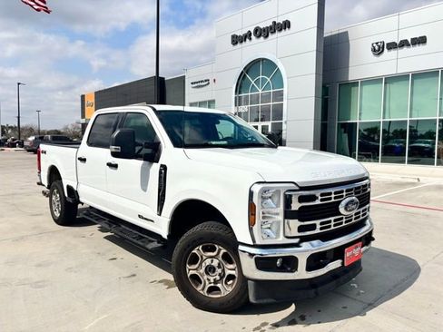 Used 2025 Ford F250 XLT image 1