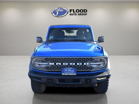 Used 2023 Ford Bronco Badlands image 2